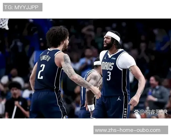 快船与独行侠激战正酣球迷期待的西部对决即将上演